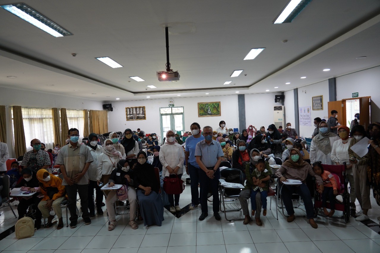 FKG Universitas Moestopo Datangi Anak Berkebutuhan Khusus di RSJ Marzoeki Mahdi