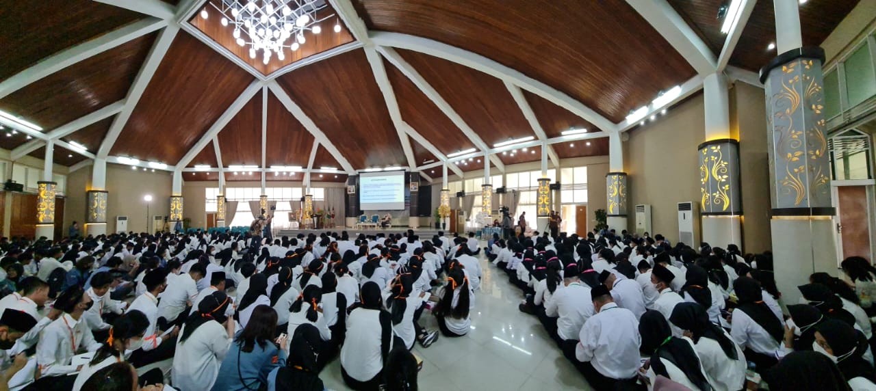 Universitas Moestopo Bekali Mahasiswa Baru dengan Semangat Cinta Tanah Air