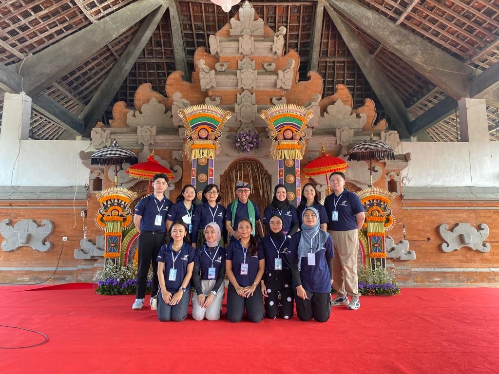 FKG Moestopo Ramaikan Kegiatan International Dental Student Summer Camp in Bali 2023