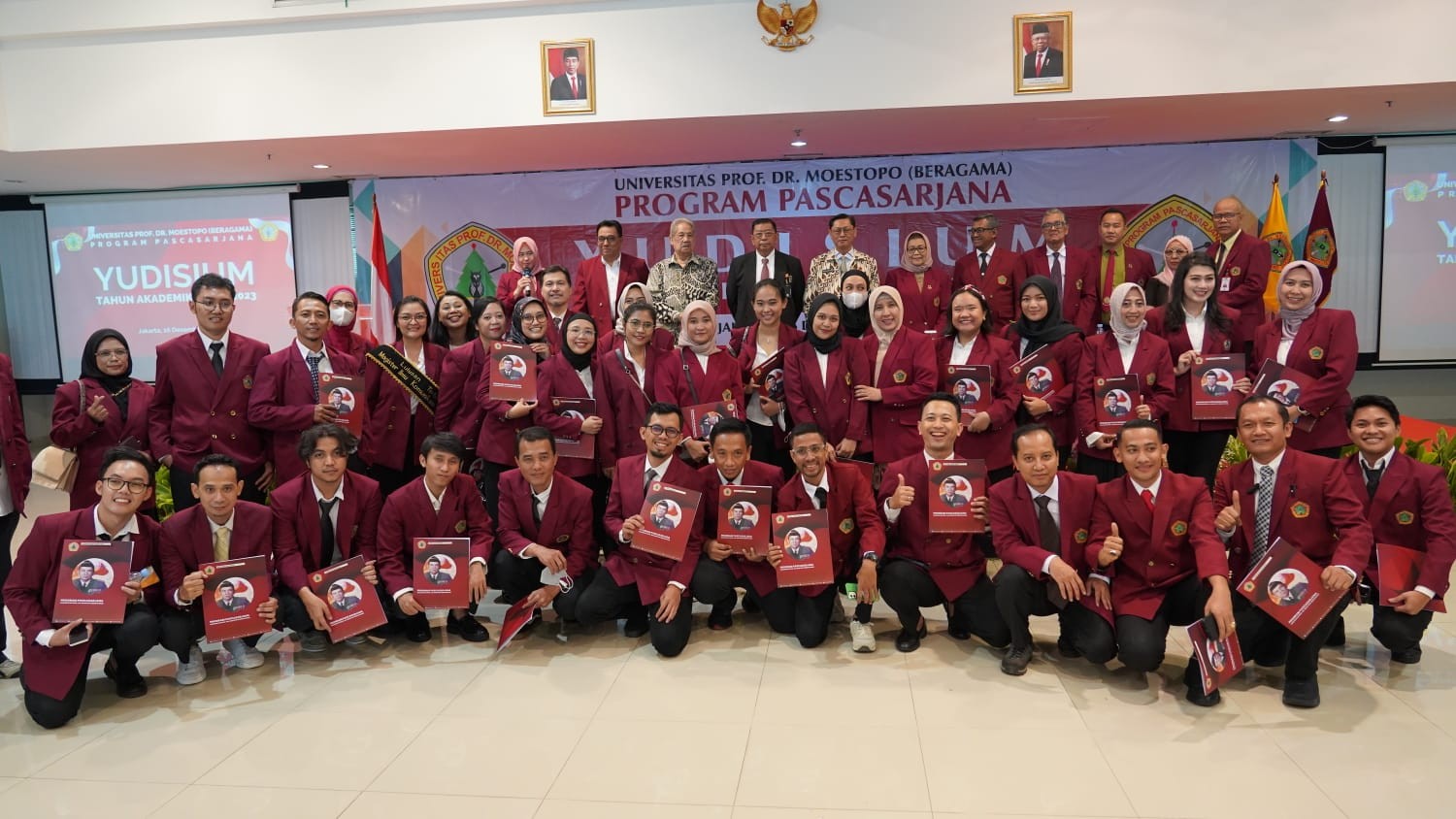 Program Pascasarjana Universitas Moestopo Gelar Yudisium