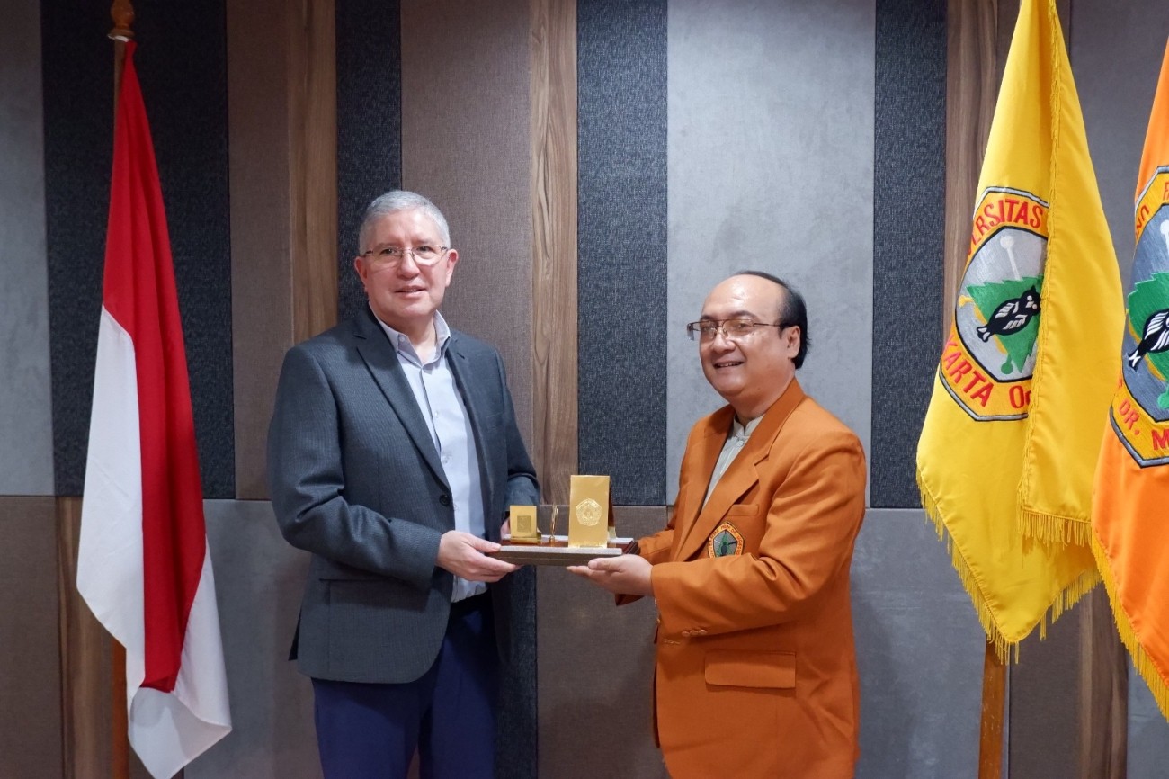 Program Studi Hubungan Internasional Universitas Moestopo Jajaki Kerja Sama Akademik dengan Kedutaan Besar Ekuador